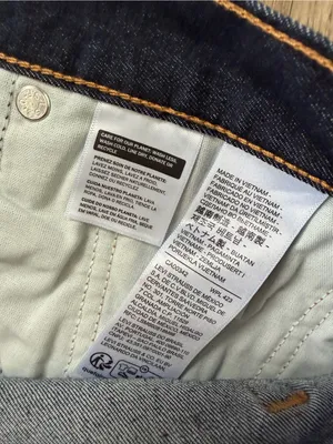 Levi’s Wedgie Fit Straight Leg Jeans Size 31 Dark Wash NWT thumbnail 7