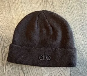 Brown Alo Yoga Beanie thumbnail 1