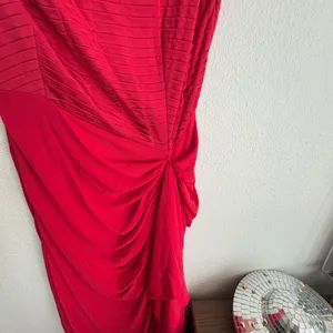 Karen Millen Red‎ Pintuck Draped Ruched Cocktail Dress DN035 S12S US 4 EU 36 thumbnail 2