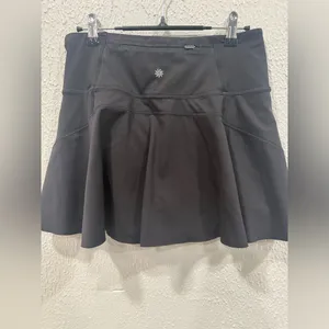 Athleta Ace Tennis 13.5" Skort Women's S Black Athletic Bottom thumbnail 2