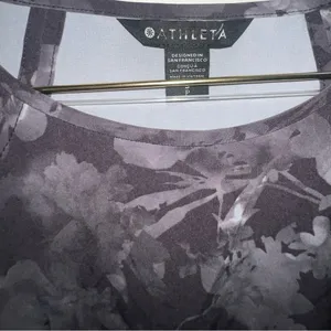 Athleta Zephyr Refined Tank Top in a black floral pattern small‎ thumbnail 4