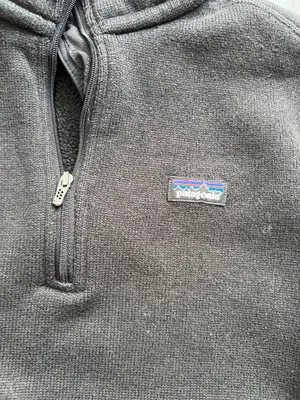 Patagonia Better Sweater Black Quarter-Zip Fleece Pullover Women’s Medium thumbnail 2
