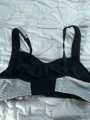 Lululemon Sports Bra thumbnail 5