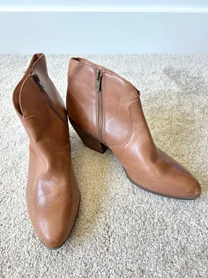Frye Jennifer Ankle Booties Brown Leather Round Pointed Toe Western thumbnail 2