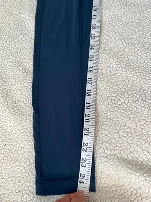 Lululemon High-rise Blue LeggingsIr With Hidden Back Pocket - Size 4 thumbnail 4