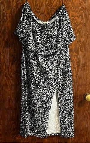 EUC Women’s O'Neill Black and White Strapless Sheath Midi Dress Size L thumbnail 1