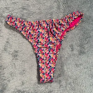 NWT Strawberry milk mob floral bikini bottoms swim Large thumbnail 4
