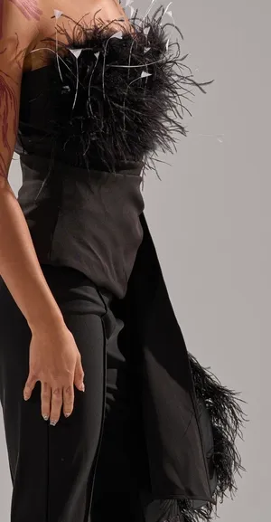 AKIRA NWT Limited Edition high-fashion Feathered tailored Corset Top XL thumbnail 7