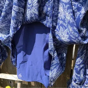 Ann Taylor Blue Paisley with ruffles Top Blouse M thumbnail 11