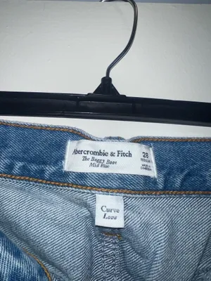 Abercrombie & Fitch Curve Love Baggy Bootcut Jeans thumbnail 2