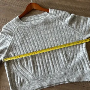 Cotton On Grey Knit Crewneck Pullover Long Sleeve Sweater Women’s size Small​​ thumbnail 8