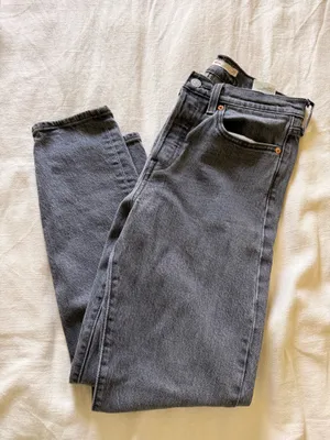 Levi’s Wedgie Jeans thumbnail 1