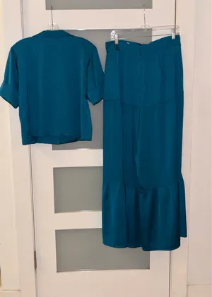 Stella & Amelia teal trouser and blouse set, tiered wide-leg trousers size M thumbnail 2