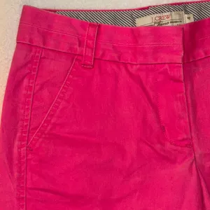 J. Crew Neon Pink Chino Bermuda Shorts Size 4 Broken In Tailored Fit thumbnail 6