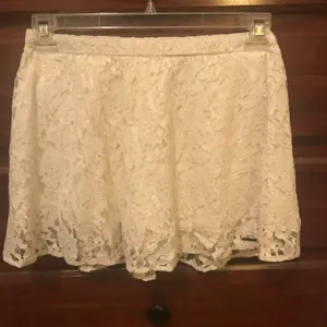 Abercrombie & Fitch Cream Lace Mini Skirt thumbnail 1