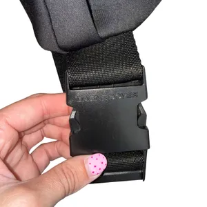 Dagne Dover Ace Fanny Pack Unisex S/M Black Excellent Neoprene Waist Bag thumbnail 2