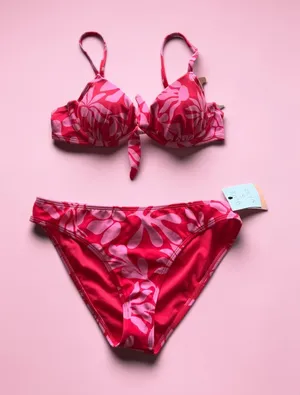 Shade & Shore Pink Red Floral‎ Bikini Set 34B Top Medium Cheeky Bottoms NWT thumbnail 1