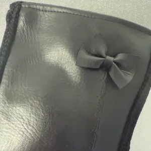 Lady Faux Leather Gloves thumbnail 4