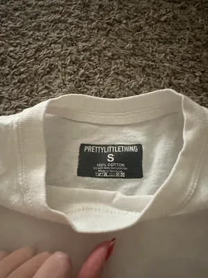 Pretty Little Thing beverly hills t-shirt thumbnail 4