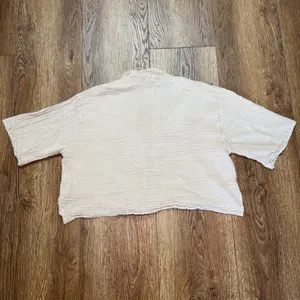 Sand Cloud Organic Cotton Gauze Cropped Button Down Shirt Tan Womens M/L Resort thumbnail 7
