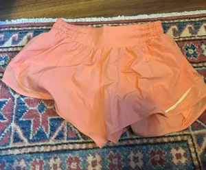 Lululemon Hotty Hot Shorts 2.5" Low-Rise thumbnail 1