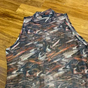 PrettyLittleThing Bodycon Dress‎ Marble Print Sleeveless Mock Neck Sheer Size 14 thumbnail 2