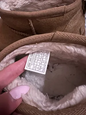 UGG Classic Ultra Mini Boots thumbnail 3