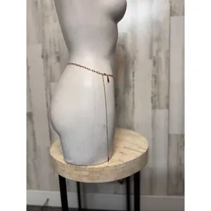 Gold Chain Waist Belt with Dangling Shell Charm – Adjustable Body Chain thumbnail 4