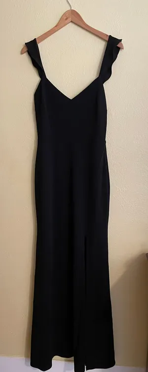 WAYF NWOT The Mina Ruffle Strap Gown In Black thumbnail 8