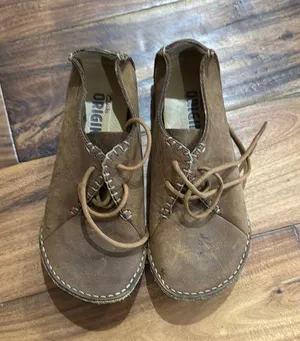 Clarks Tan Leather Casual Shoes thumbnail 1