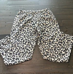Grayson Threads Leopard Print Sweatshirt Jogger Set M/L Animal Print Lounge thumbnail 6