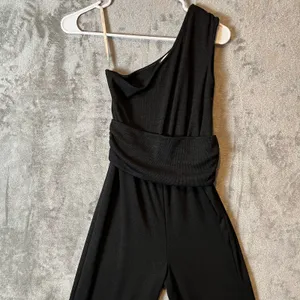 Lovers and Friends Sophie Jumpsuit‎ Size XS Single Strap Look Black thumbnail 3