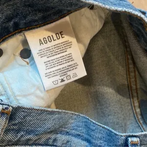 Like New Agolde 90’s pinch waist distressed jeans thumbnail 7
