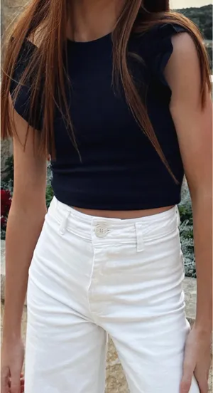 Francesca's Top thumbnail 1