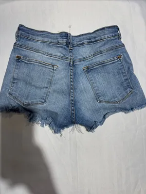 Women’s Frayed Hem Light Blue Denim Jean Shorts thumbnail 3