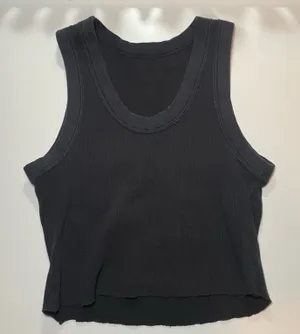 Black Sleeveless Tank Top thumbnail 1