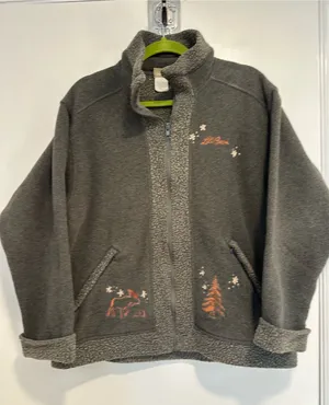 VTG 80s LL Bean full-zip embroidered Moose Bear Tree fleece Polartec jacket. thumbnail 1