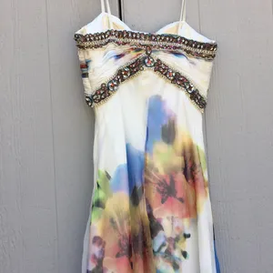 Dave & johnny Floral Sequin prom dress thumbnail 4