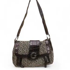 Vintage Guess Y2K Faux Leather Shoulder Hand Bag Purse Gothic Mcbling Emo Whimsy Grunge 2000s thumbnail 2