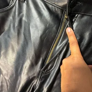 Abercrombie & Fitch The Ankle Straight Ultra High Rise Vegan Leather Pants 12/31 thumbnail 10