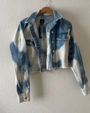 Wild Fable Denim Jacket Womens XS Blue Jean Bleach Dye Crop Raw Hem Oversized thumbnail 1