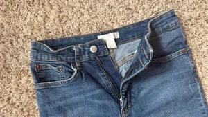 H&M Jeans High-Waisted Dark Wash thumbnail 2