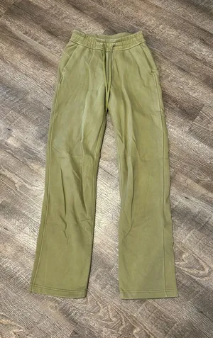 Green Women’s Lululemon Sweatpants 2 thumbnail 1