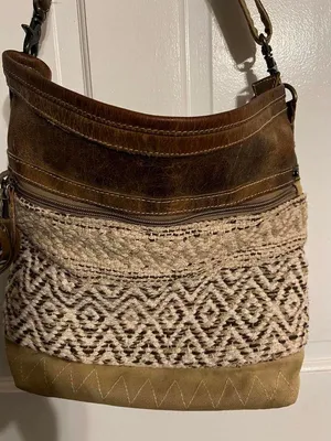 Stylish Myra Crossbody Bag - Bohemian Chic thumbnail 2