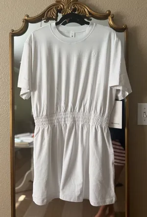 Lululemon White Women’s Tee Shirt Dress 12 thumbnail 1