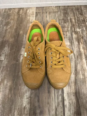 Cariuma Women’s Suede Sneaker in Tan Size 9 thumbnail 7