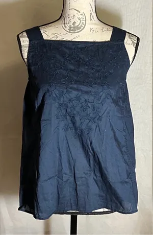 Uniqlo women’s blouse small  thumbnail 1