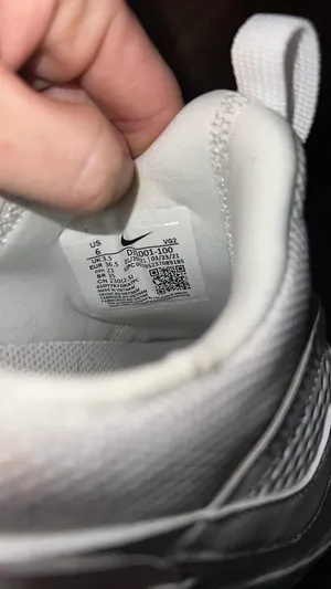Nike Women’s Slip-On Sneakers thumbnail 9