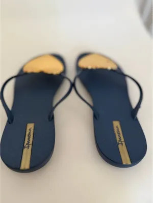 Ipanema blue flip flops with gold heart thumbnail 4