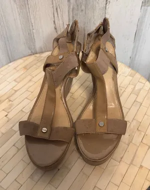 Calvin Klein Nude Tan Patent Elastic T-Strap High Platform Wedge Sandals Womens thumbnail 1
